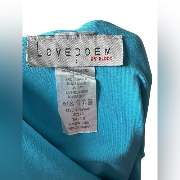 Lovepoem by Block V-Neck Crop Tank Top Blue Sleeveless Stretch Womens Size Small - Picture 6 of 7